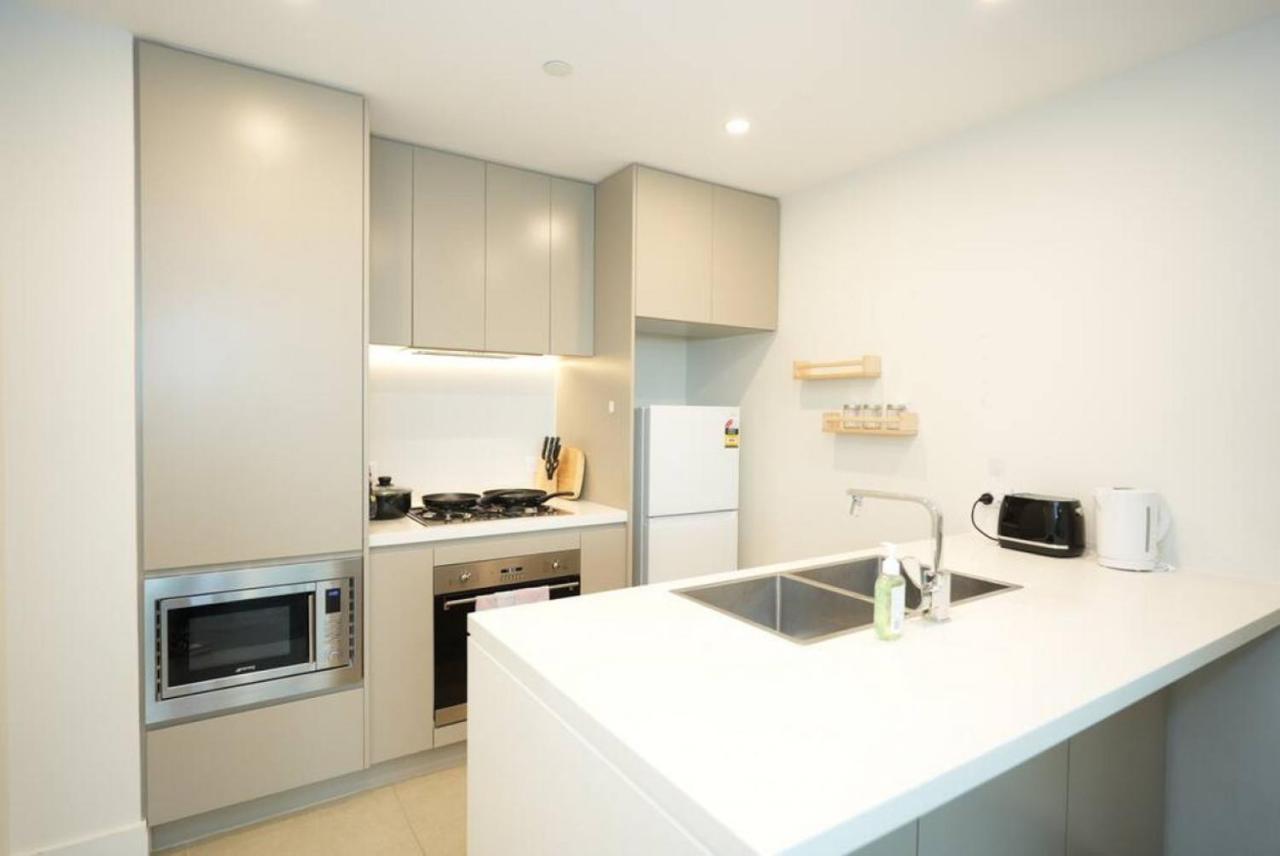 Superior View In Heart Of Olympic Park Apartment Sydney