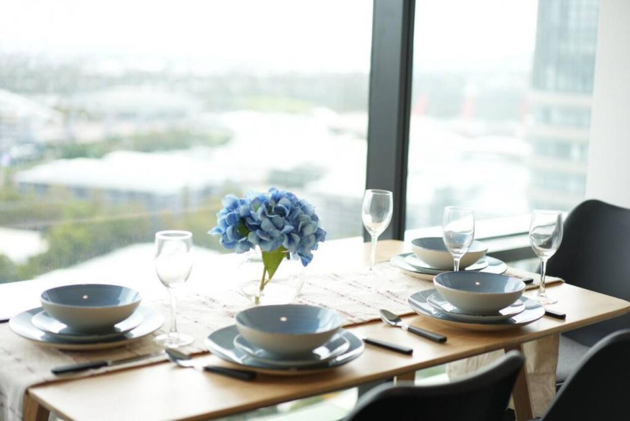 Superior View In Heart Of Olympic Park Apartment